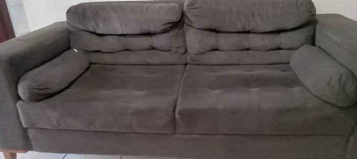 Vendo sofá modelo retrátil 