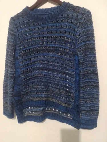 Suéter Azul de Tricô - tamanho M 