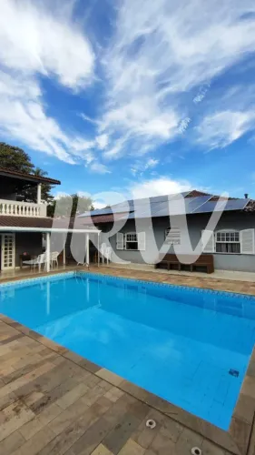 CASA À VENDA VILA SUIÇA, INDAIATUBA-SP "TOTALMENTE MOBILIADA." Excelente localização e bai
