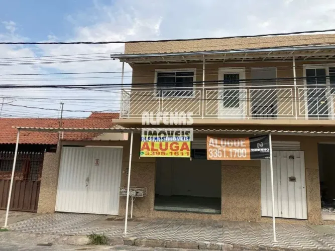 LOJA NO SANTA CRUZ COM 01 BANHEIRO