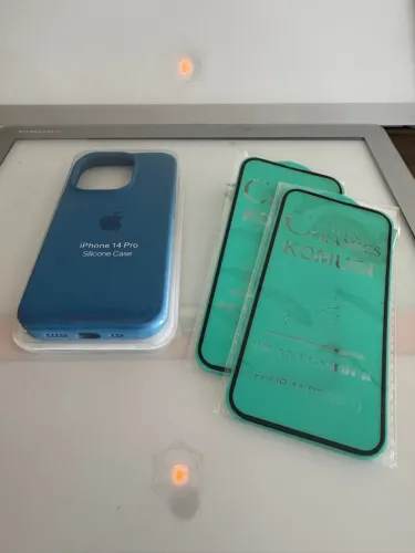 Capinha iPhone 14 Pro + brinde