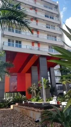 Conjunto Comercial uma quadra da Braz Leme , Iluminação , Ar condicionado , Piso , 1 vaga 