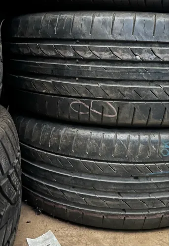 Par de pneus 17 semi novos 215/45 R17 Michelin ( 215/45/17 )