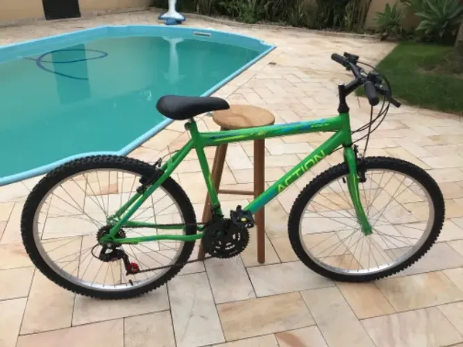 Bicicleta Free Action - NOVA, SEM USO