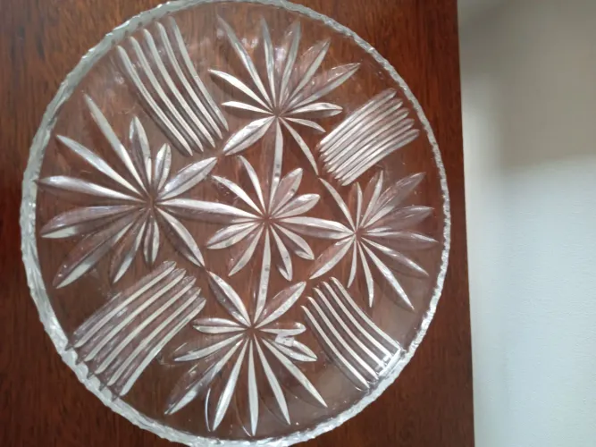 Travessa em Cristal decorativo.