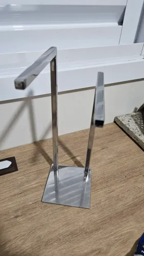 Suporte para toalhas de aço inox