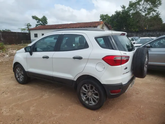 Ford Ecosport Freestyle Flex 5P Aut. 2015