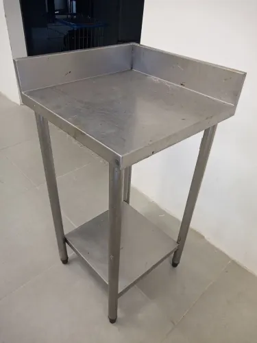 Mesa INOX 304 , 50X50X90