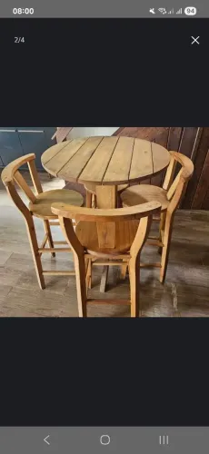 Conjunto Mesa Redonda Bistro e 4 Cadeiras de Madeira Altas