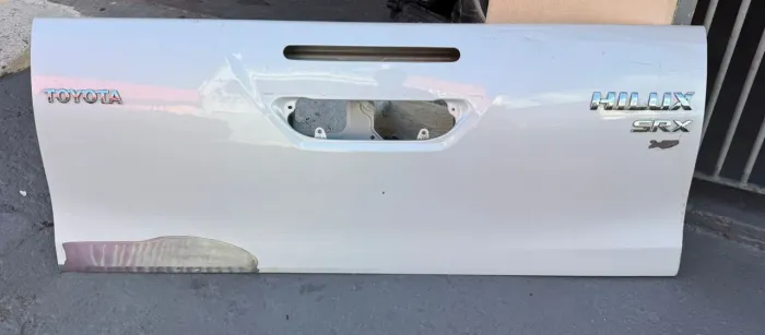 Tampa Traseira Hilux Srx 2016 2017 2018 2019 2020 2021 original
