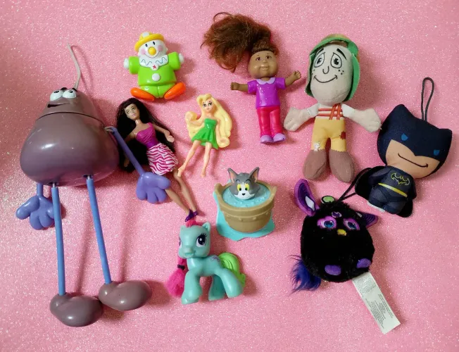 Lote de10 bonecos variados McDonald's
