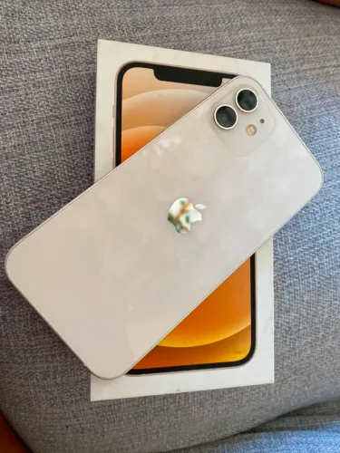 iPhone 12 impecável