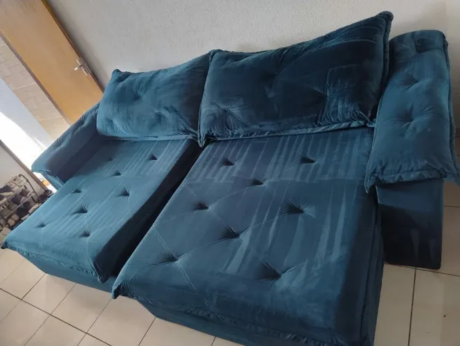 Vendo sofá de molas ensacadas retrátil mede 3 metros super confortável 