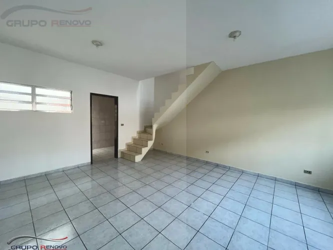 Locação: Sobrado 80m², 2 dorms, na Vila das Belezas. Sem vaga, perto do metrô Giovanni Gro