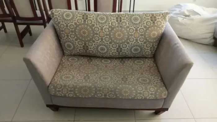 Sofá de 2 lugares