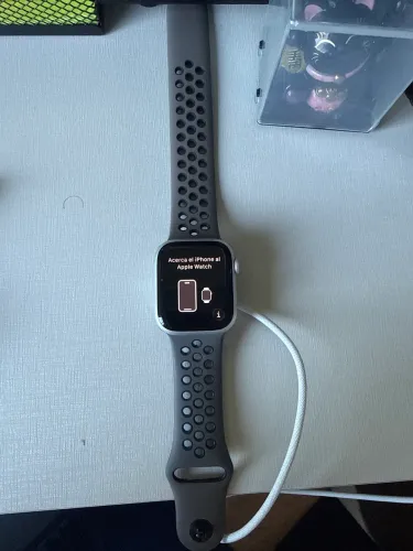 Apple Watch series 8 - 41mm prata