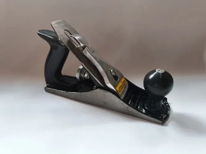 Plaina manual número 3 VONDER