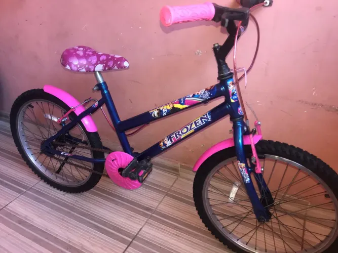 Vendo uma bicicleta