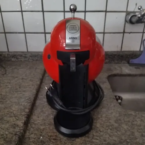 Cafeteira Dolce Gusto Melody funcionando perfeitamente