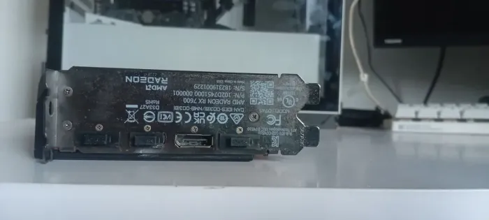 Rx 7600 dual fan