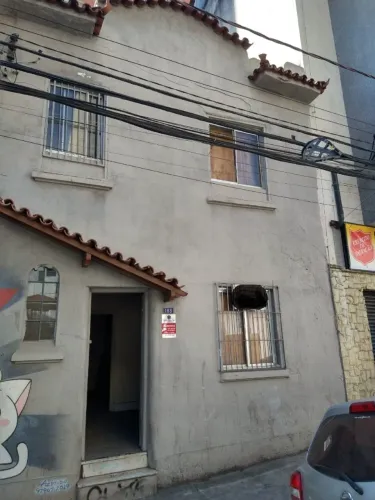 Terreno/casa para demolição PARA VENDA. Localização super privilegiada. OPORTUNIDADE! Terr