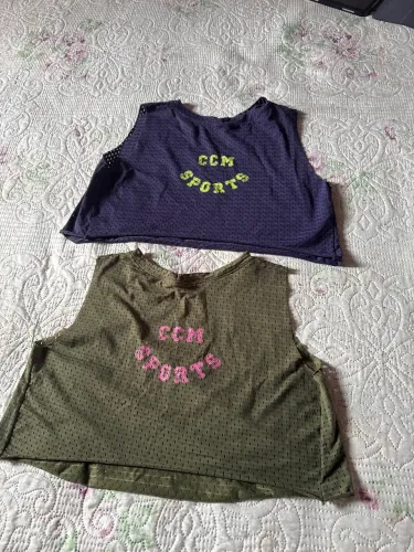 Blusa de academia verde e lilás
