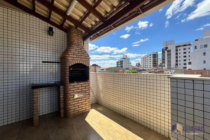 Cobertura à venda em Inconfidentes, Contagem Encante-se com esta maravilhosa cobertura à v
