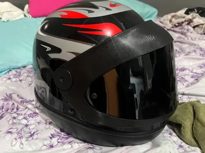 Capacete novo 58