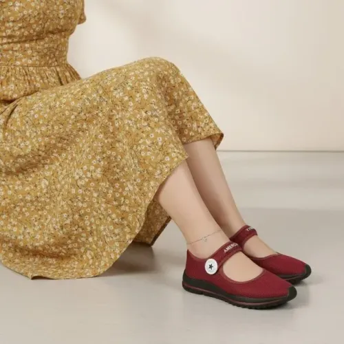 Tênis feminino boneca ortopédico