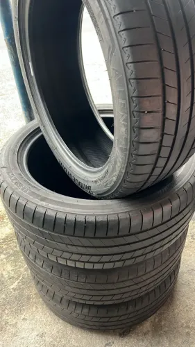 Jogo Pneu 235/45 R19 Bridgestone