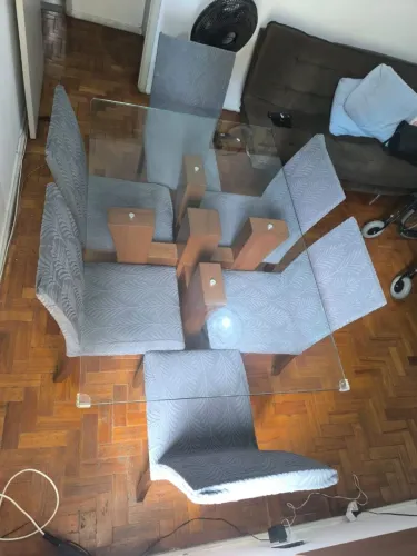 Mesa de vidro e madeira 6 lugares