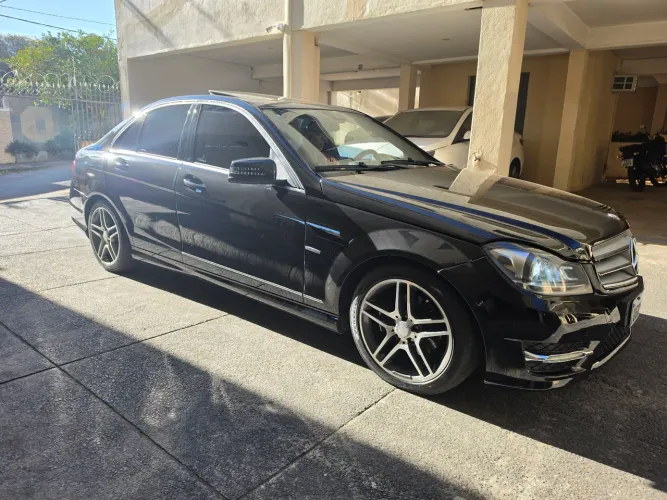 Mercedes-Benz C-250 CGI Sport 1.8 16V Aut. 2012
