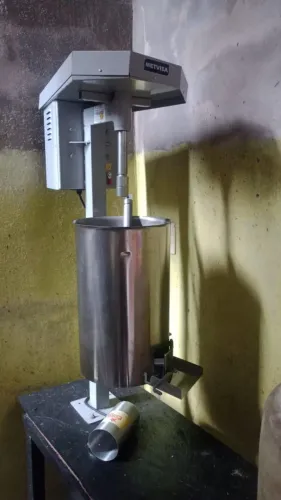 Máquina de bater açaí "semi nova"