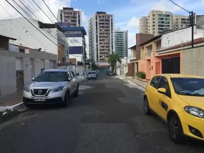 Vendo casa em rua Pública no Bairro Luzia