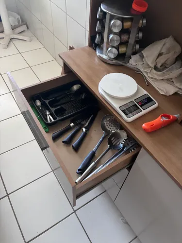 Armário de cozinha (vai ser vendido desmontado)