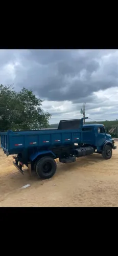 Vendo 1113 caçamba