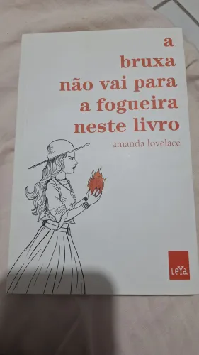 Livro " A Bruna não vai para a fogueira neste livro".
