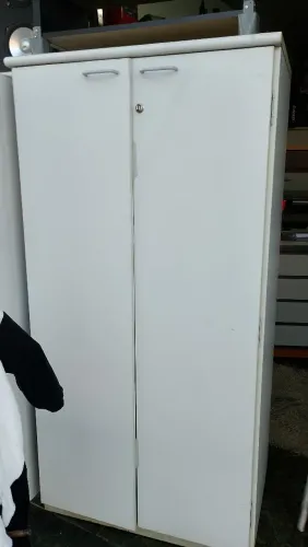 Armário tipo multiuso p casa ou escritório