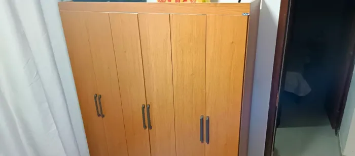 Guarda Roupa pouco tempo de uso