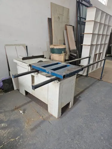 Esquadrejadeira Verry Junior 2000 Profissional