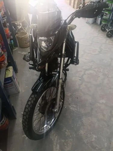 Moto muito bem conservada