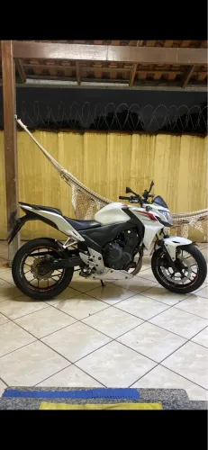 CB 500f com ABS,