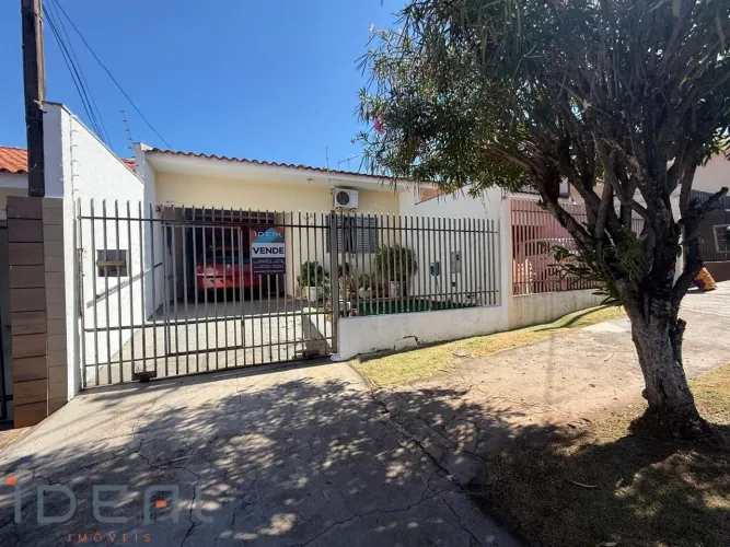 Vende casa próximo ao HU em Maringá