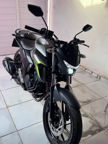 FZ 250 semi nova 