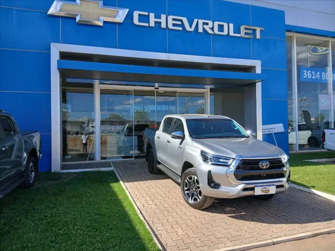 Toyota Hilux CD SRX 4X4 2.8 TDI 16V Diesel Aut. 2023