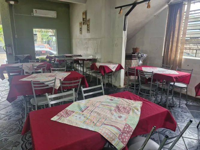 Vendo restaurante completo 50.0000