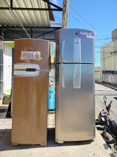 Vende-se Geladeira 