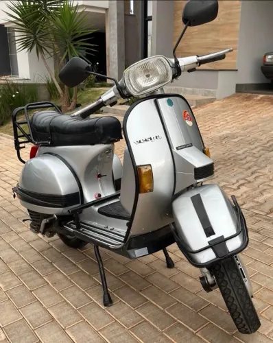 Vespa PX 200 - Placa Preta