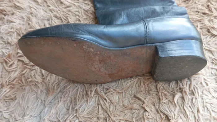 Bota campeira cano longo sola de couro