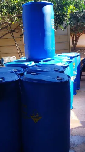 Tambor plástico 250 litros ideal para flutuante tampa pequena e para cocho